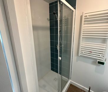 A louer Brest proximité immédiate facs sudio meublé neuf - Photo 3