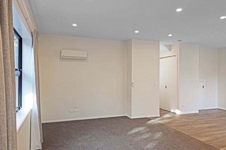 BEAUTIFUL FAMILY HOME WAITING FOR YOU! - Photo 5