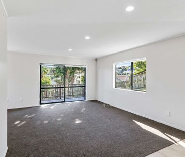 Modern Three Bedroom Home In Goodwood Heights - Photo 5