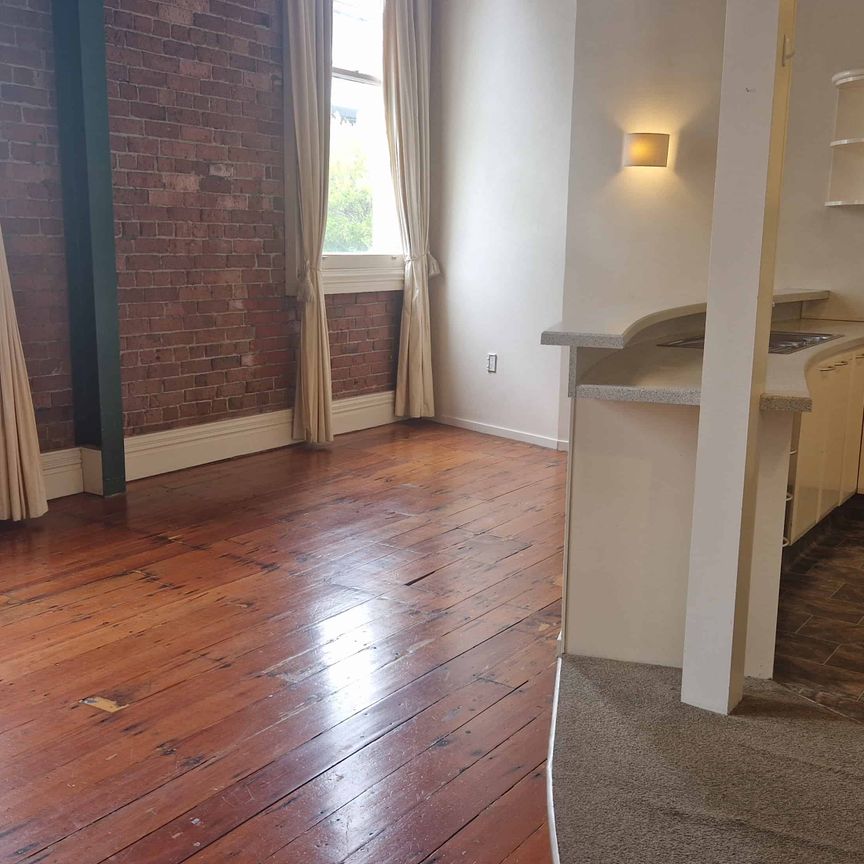 Stylish 3-Bedroom House in Wellington Central - Photo 1