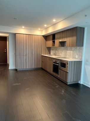 For Lease - 19 Bathurst Street Unit# 2210, Toronto, Ontario - Photo 1