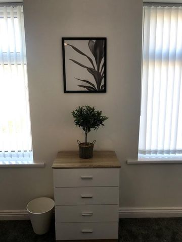 1 bed house share to rent in Coal Clough Lane, Burnley, BB11 - Photo 4