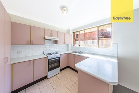 Spacious 2 Bedroom Apartment - Photo 4