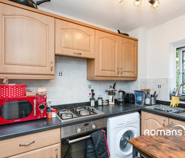 1 bedroom flat to rent - Photo 5