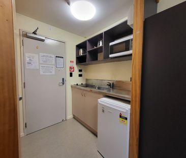 Stylish Studio Apartment for Rent – 315/12 Martin Square, Wellington - Photo 4