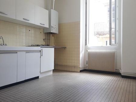 Location Appartement 2 pièces 43m² BORDEAUX 33000 - Photo 4