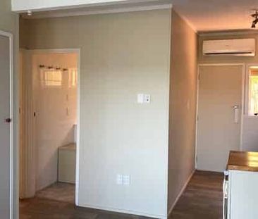 Renovated 2 Bedroom Unit - Photo 4