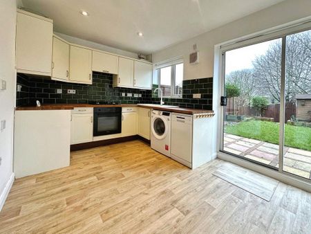 3 bedroom property to rent - Photo 4