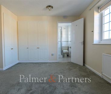 3 bedroom detached house to rent - Photo 4