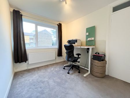 2 bed flat to rent in Broadlands Court, Wokingham Road, Bracknell, Berkshire, RG42 1PJ - Photo 5