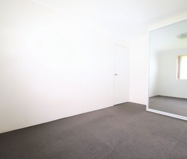21/142-144 Meredith Street - Photo 3