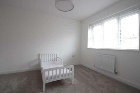 Rhodfa'r Rhyddwen, Caerphilly, Caerphilly - Photo 3