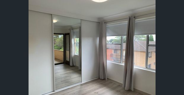 Bright & Modern 2-Bedroom Apartment in Lakemba This beautifully updated apartment in a quiet block offers comfort and style in a prime location - Photo 1