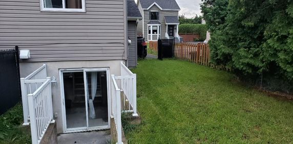 Appartement de 3 chambres à louer dans un duplex - Photo 2