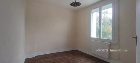 Maison à Louer Blanzay - Photo 3