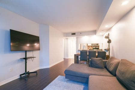 For Lease - 38 ELM Street Unit# 613, Toronto, Ontario - Photo 2