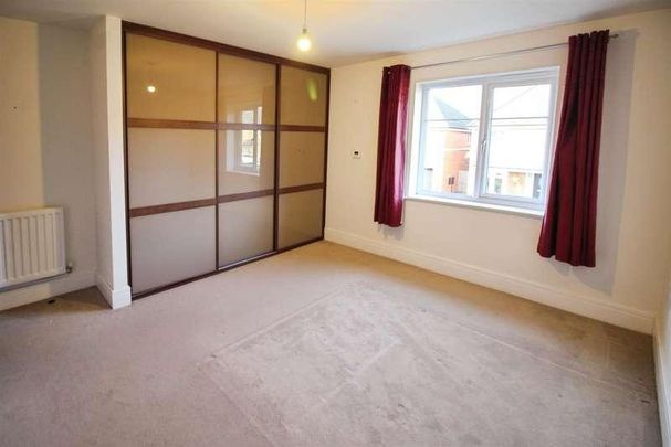 Leicester Square, Crossgates, Leeds, LS15 - Photo 1