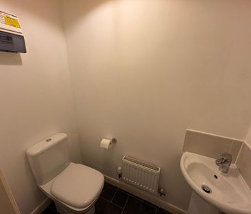 2 bedroom townhouse to rent - Photo 6