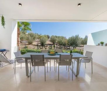 Alquiler de chalet adosado en Avenida La Finca - Photo 1