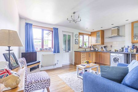 1 bed Terraced for rent - Photo 3