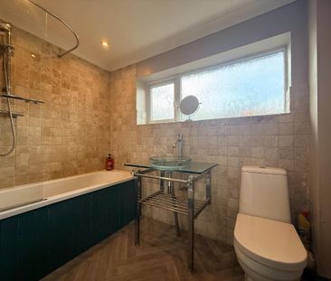 3 bedroom semi-detached house to rent - Photo 3