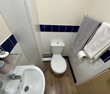 Silver Ensuite - Photo 6
