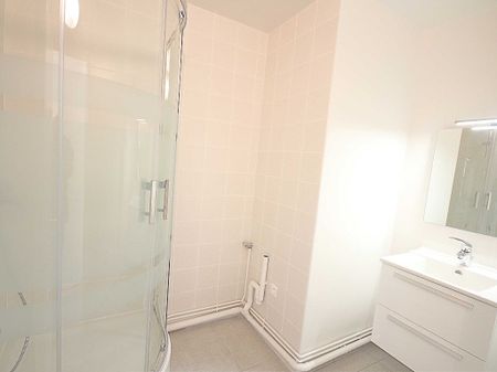 Location Appartement 2 pièces 49m² - Photo 3