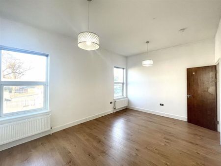 Forest Drive East, Leytonstone - Photo 5