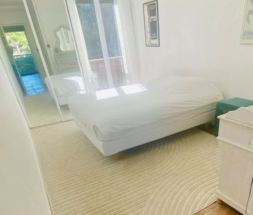 Location Appartement 2 pièces 54m² CASSIS 13260 - Photo 2