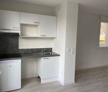 Location Appartement 2 pièces 45m² - Photo 2