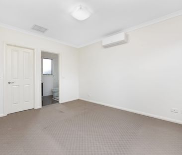 Immaculate Renovated 3-Bedroom Home in Springvale South - Photo 6