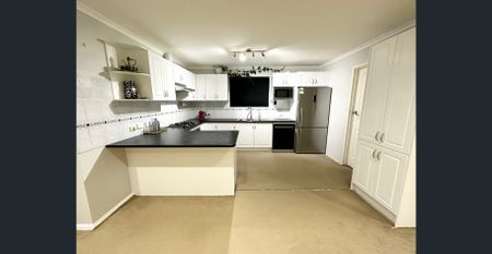 Modern and Stylish Home Ready to Call Home! - Photo 5