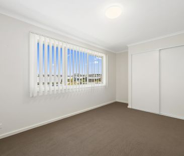 Lovely Townhouse - Photo 3