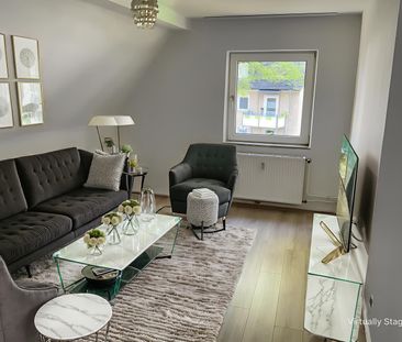 Schöne 2 Zimmer-Wohnung im Dachgeschoß in brster Lage Wetter Altwet... - Photo 1