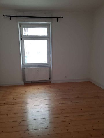 3 Zimmer-Altbauwohnung mit Balkon in der Innenstadt - Foto 4