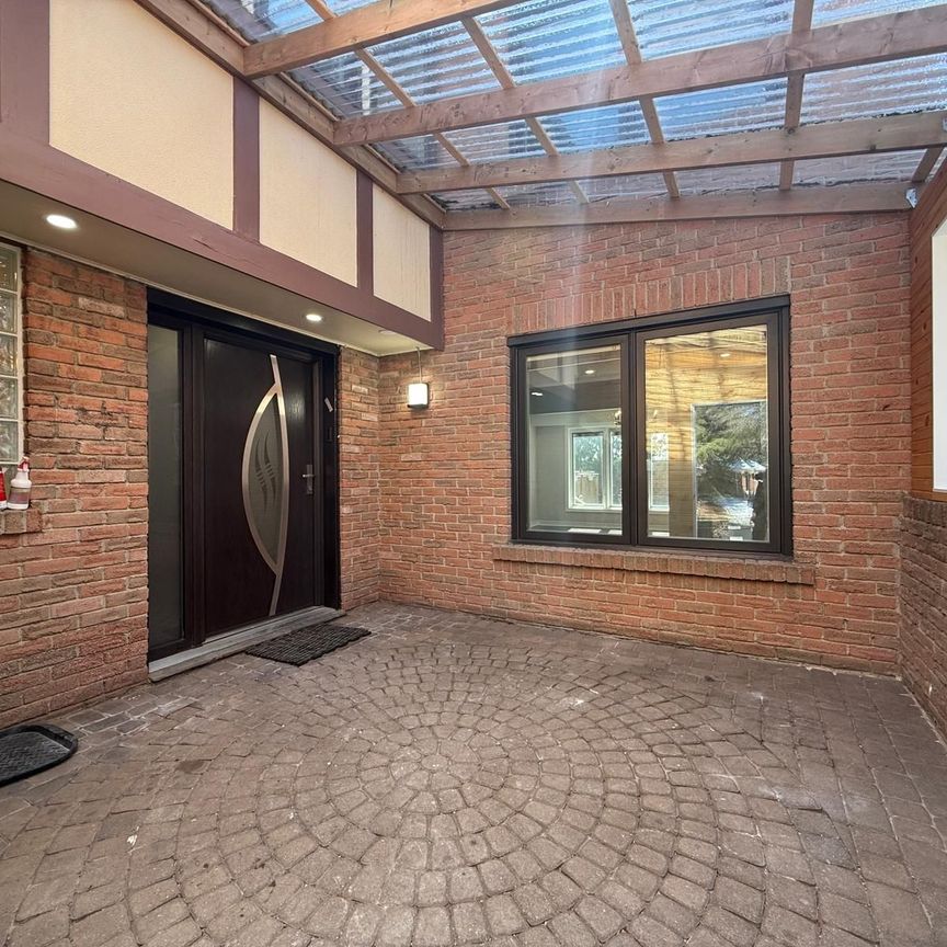 For Lease - 7 Mcmorran Crescent, Vaughan, Ontario - Photo 1