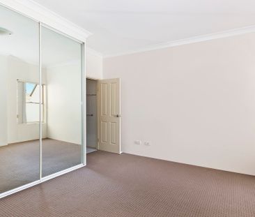 15/140 New Canterbury Road, - Photo 2