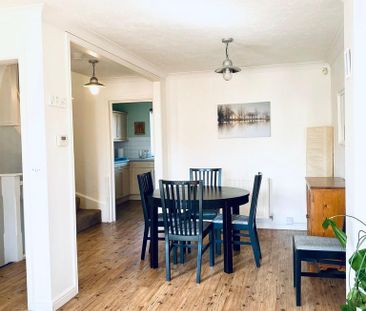 4 bedroom semi-detached house to rent - Photo 4