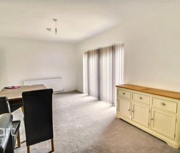 4 bedroom detached house to rent - Photo 1