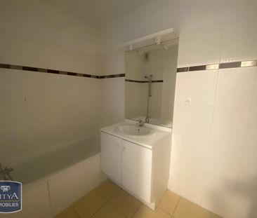 Location Appartement 2 pièces 43m² LE PASSAGE 47520 - Photo 5