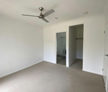 4 Bedroom Open Plan Living Home! - Photo 6