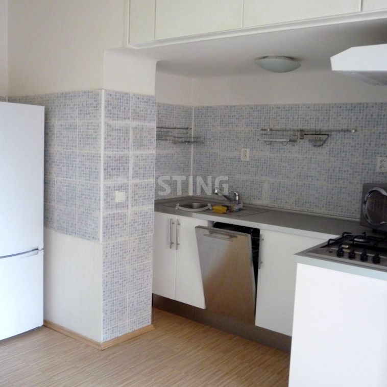 Byt 2+1 k pronájmu, Ostrava / Moravská Ostrava, ulice Slavíčkova - Photo 1