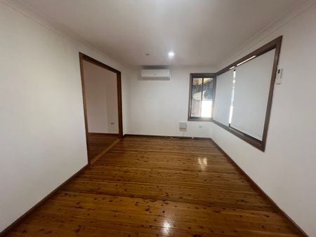 3 Avonlea Crescent, Bass Hill NSW 2197 - House For Rent | Domain - Photo 2