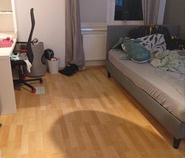 Suche Nachmieter zum 31.12.25 für 2 Zimmerwohnung 60qm 890€ warm - Photo 1