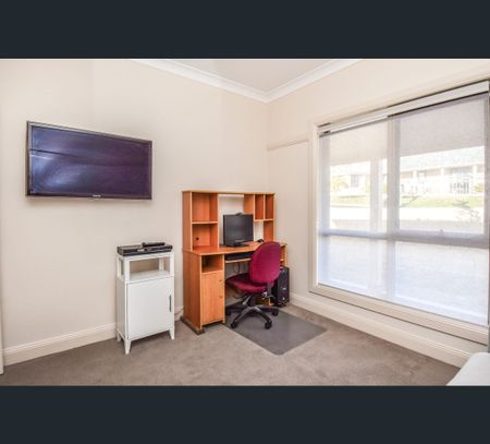 2/89 Kearneys Drive, Orange, NSW 2800 - Photo 4