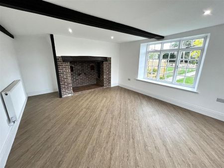 3 bedroom semi-detached house to rent - Photo 2