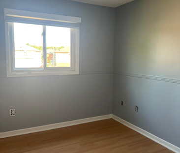 For Lease - 17 Calmist Crescent, Brampton, Ontario - Photo 2