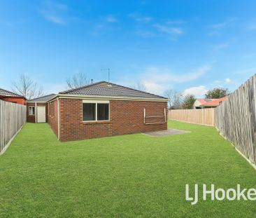7 Ashmore Avenue, Narre Warren South VIC - Photo 2