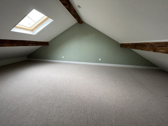 Location Maison 3 pièces 89m² CHAMALIERES 63400 - Photo 1