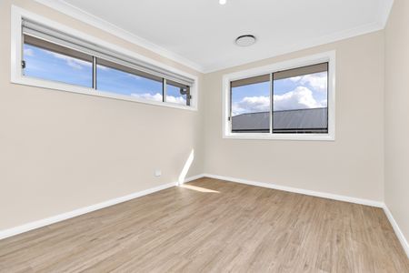 78 Natasha Parade, Rouse Hill NSW 2155 - House For Rent | Domain - Photo 3